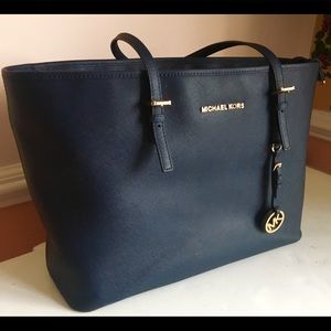 Micheal Kors tote
